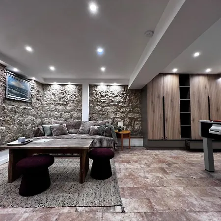 Nyaraló Sea Loft - Entire 3 Level House, Center *