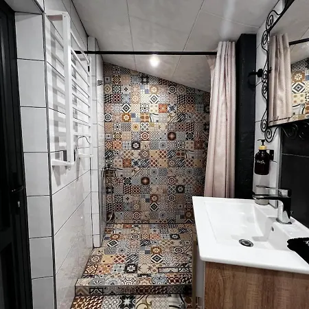Sea Loft - Entire 3 Level House, Center Nyaraló Várna