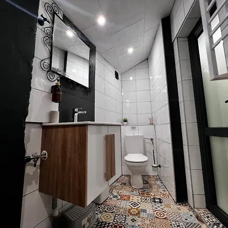 Nyaraló Sea Loft - Entire 3 Level House, Center Várna
